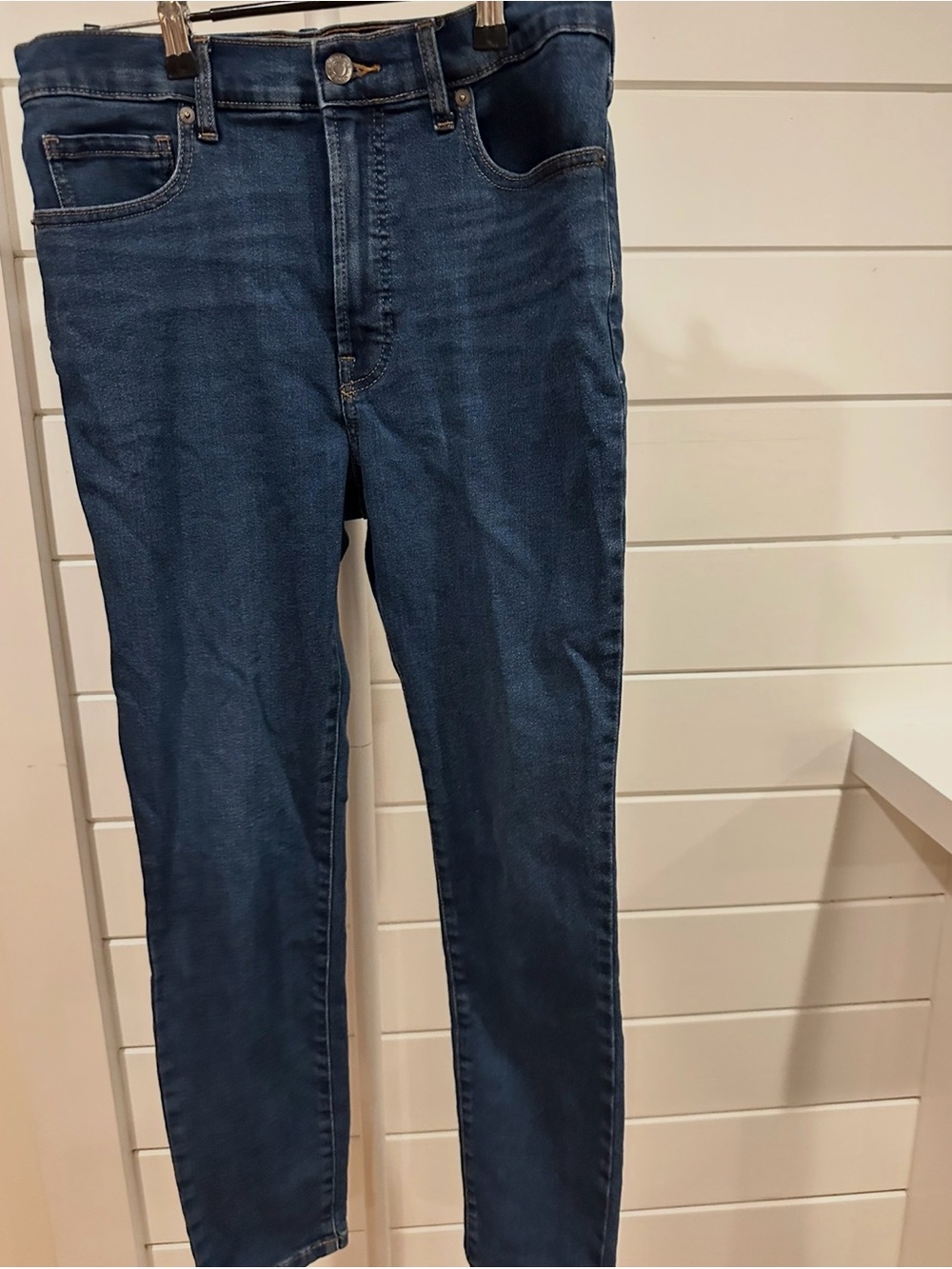 Everlane Women’s Jeans - Dark Blue
